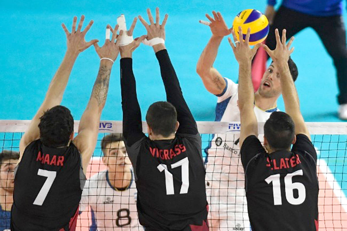 12156356_web1_VolleyballCanadaC