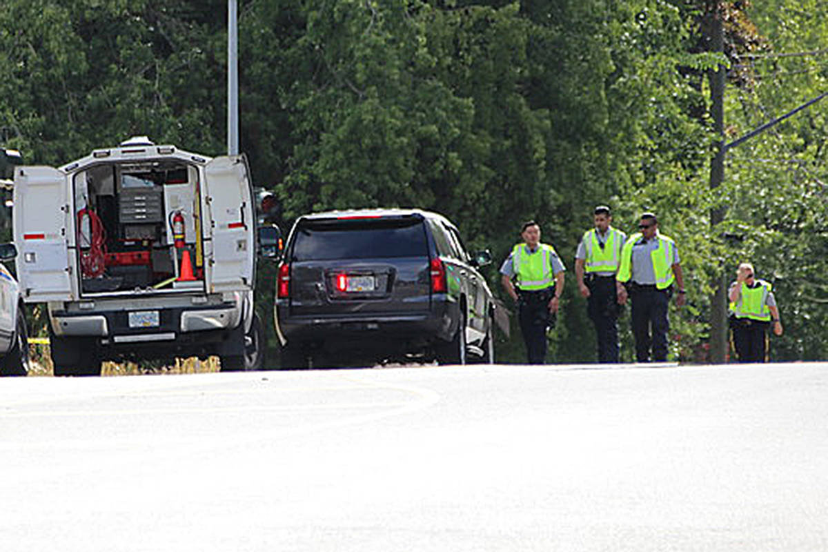12256018_web1_16-Ave-crash-4