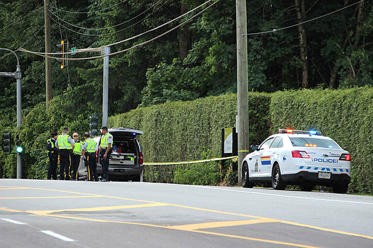 12256018_web1_16-Ave-crash-5