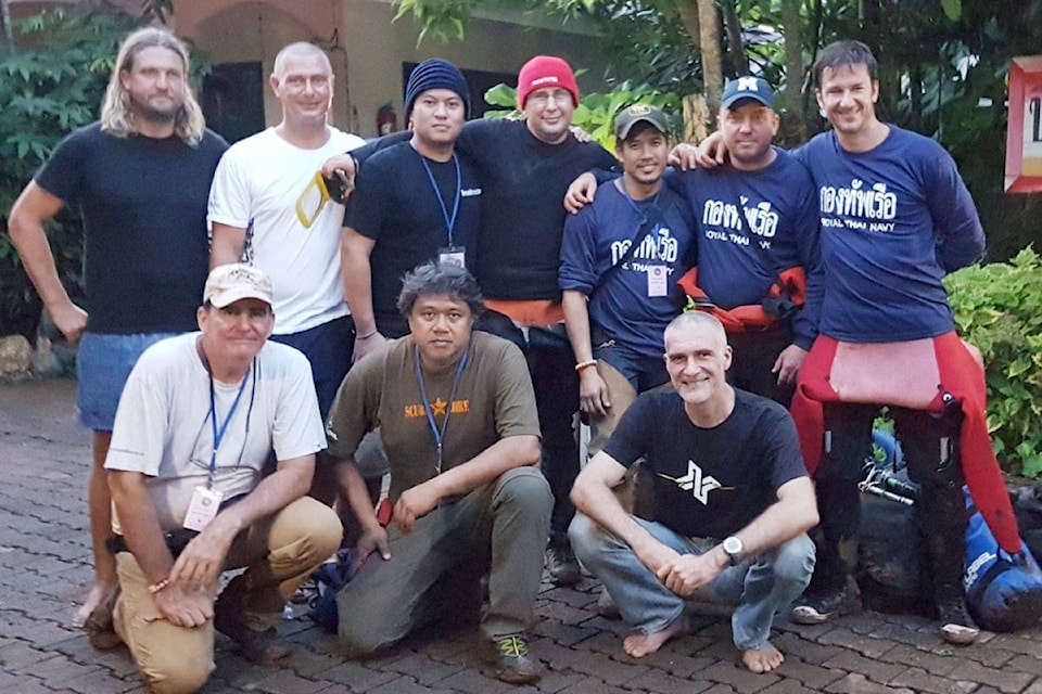 12672072_web1_180710-LAD-ThaiCaveDivers1