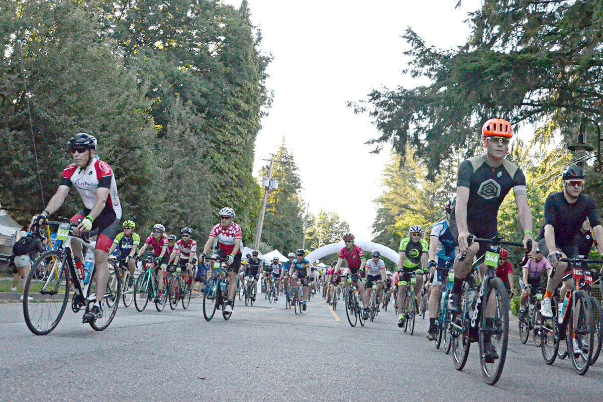 12823921_web1_180722-LAD-Granfondo_2