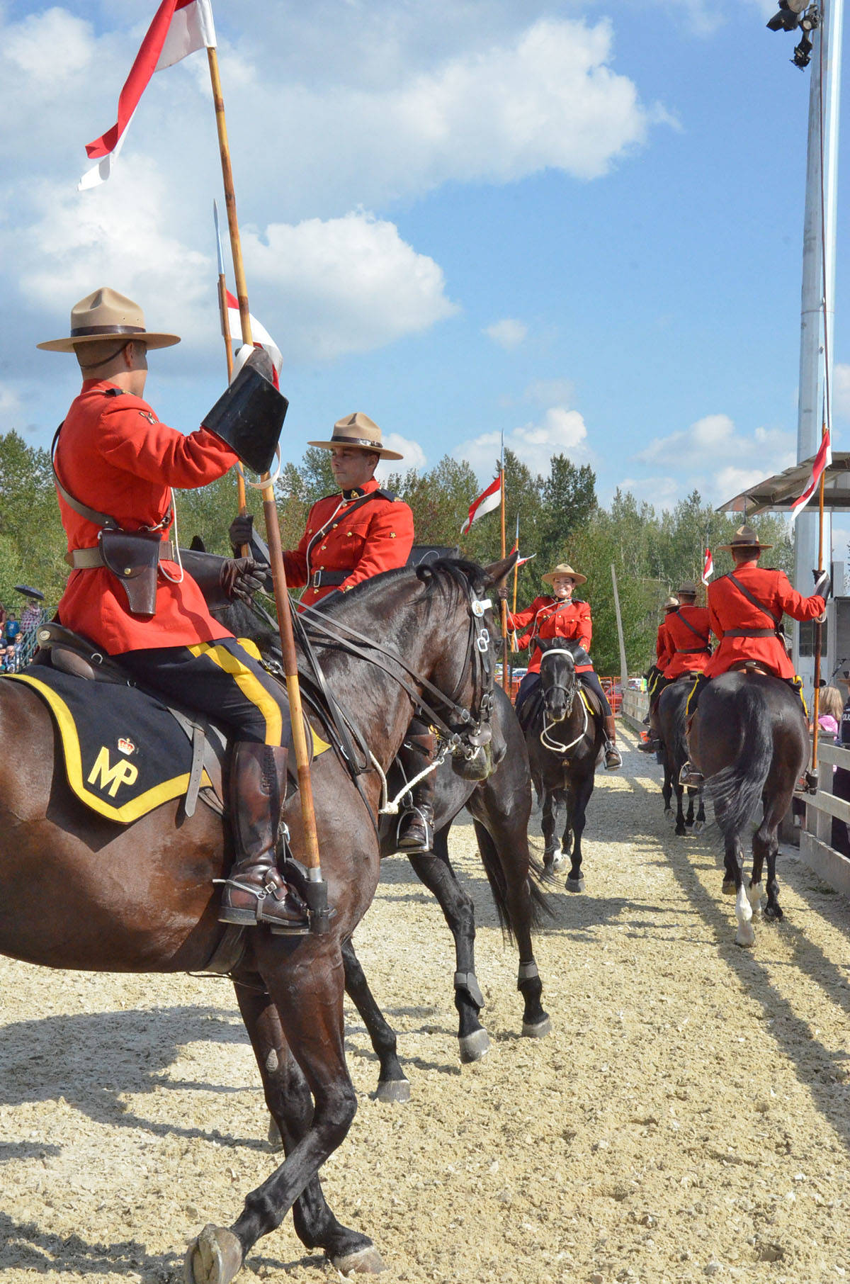 13387458_web1_180901-LAD-RCMPMusicalRide_13