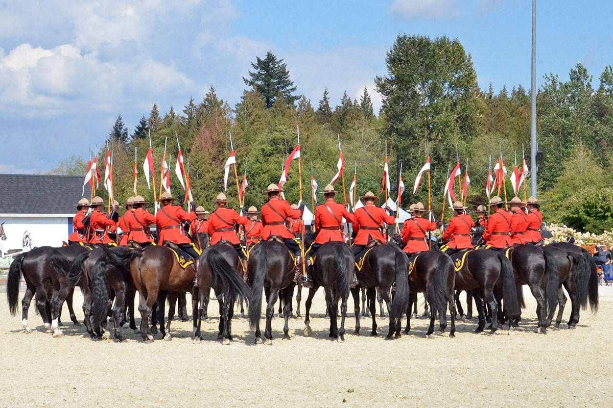 13387458_web1_180901-LAD-RCMPMusicalRide_17