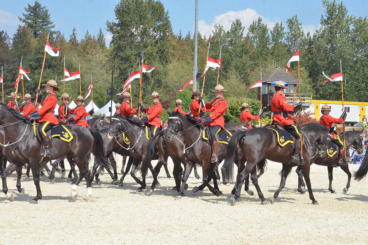 13387458_web1_180901-LAD-RCMPMusicalRide_8