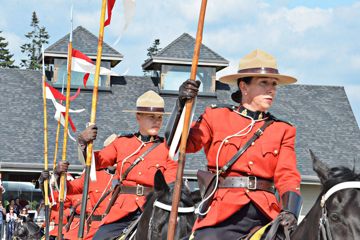 13387458_web1_180901-LAD-RCMPMusicalRide_9