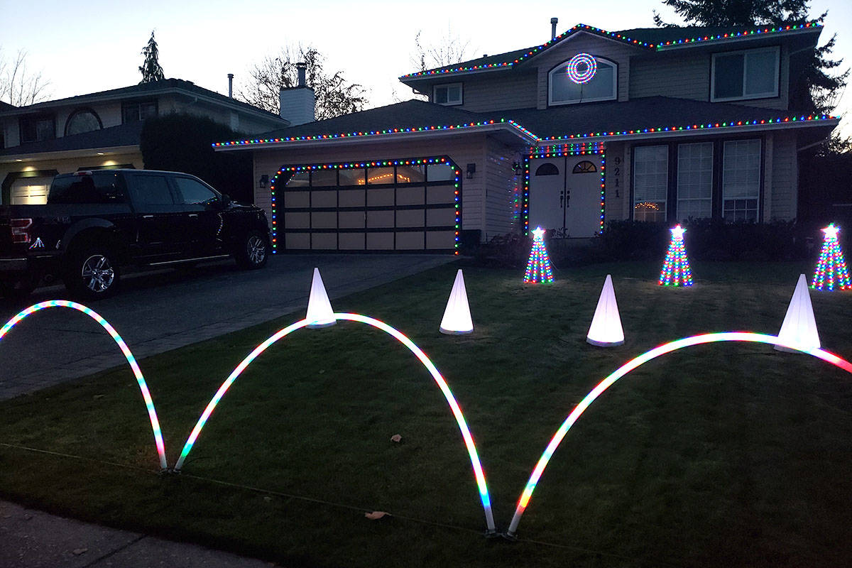 14475695_web1_lightdisplay