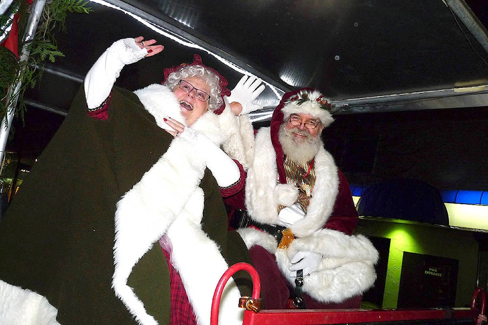 14560999_web1_christmas