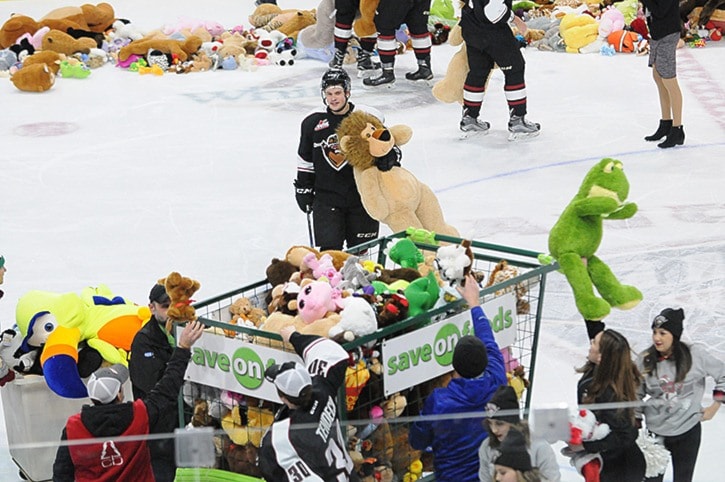 38346langleyadvance1216TeddyBearToss2