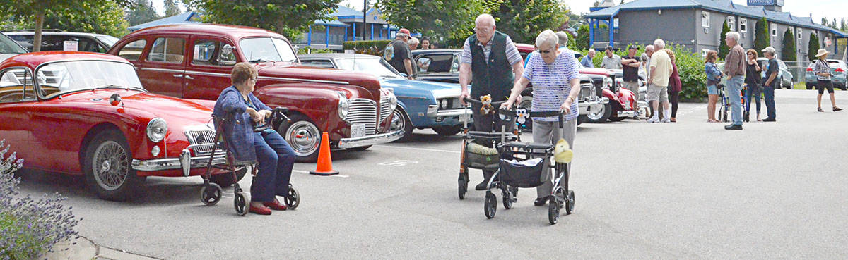 Seniors reminisced about the cars from bygone days.