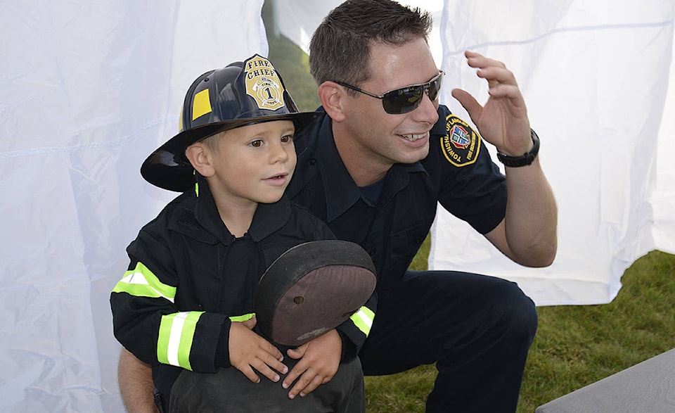 7813571_web1_160910-FFD_0095e