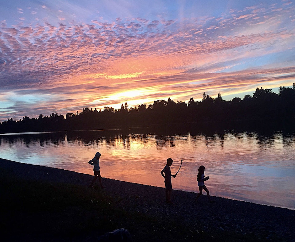 7901922_web1_copy_SunsetC