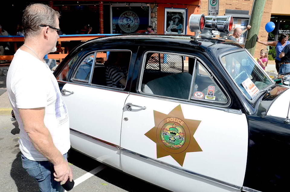 8390458_web1_cruise-in14c