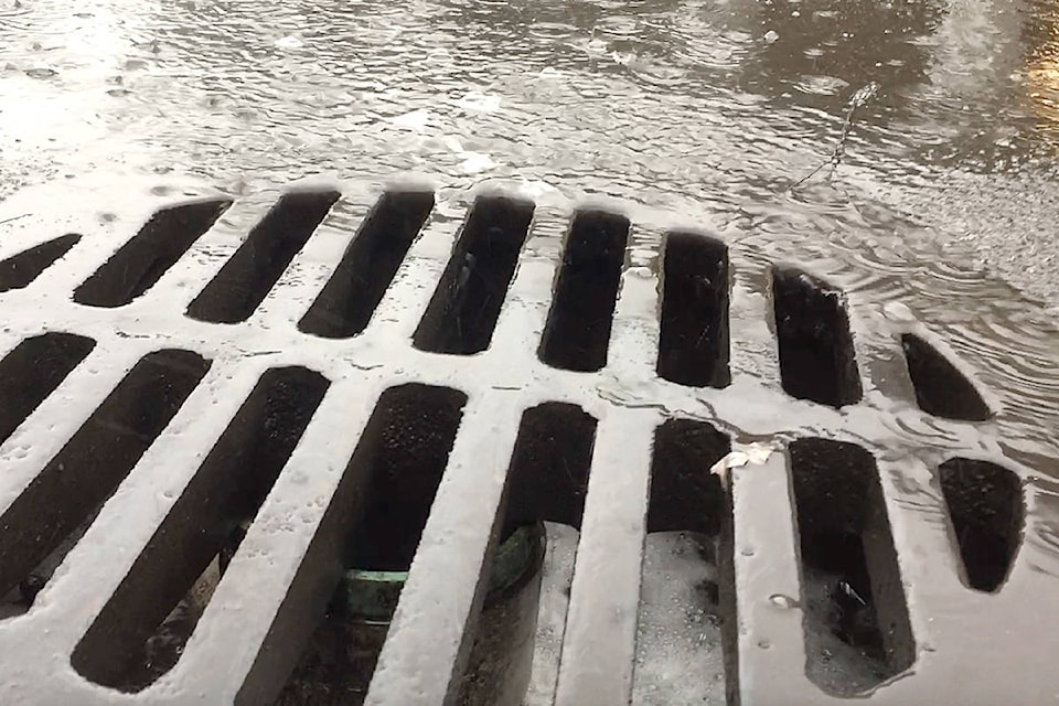 8433785_web1_Rain2C