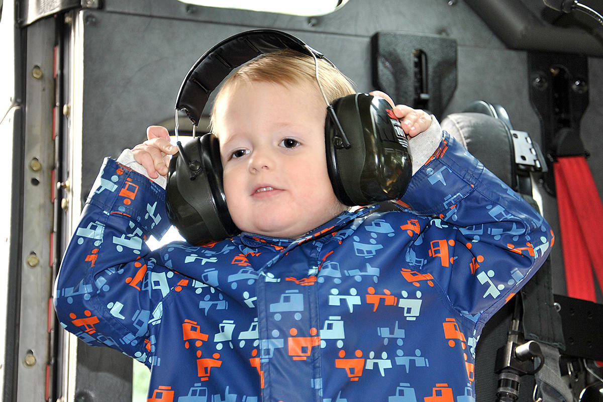 8848391_web1_JuniorFirefighterC