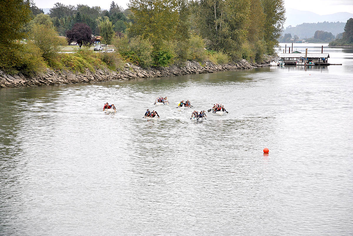 8889046_web1_Canoe4C
