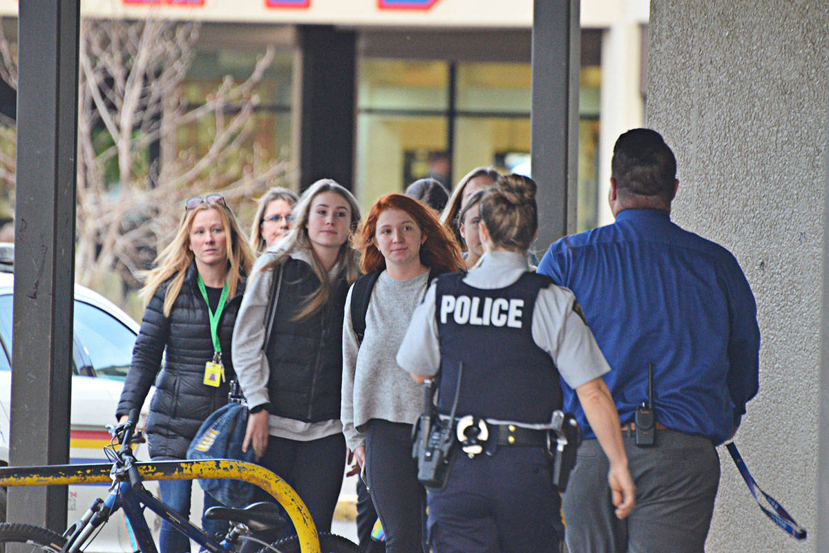 9502129_web1_BrookswoodLockdown4c