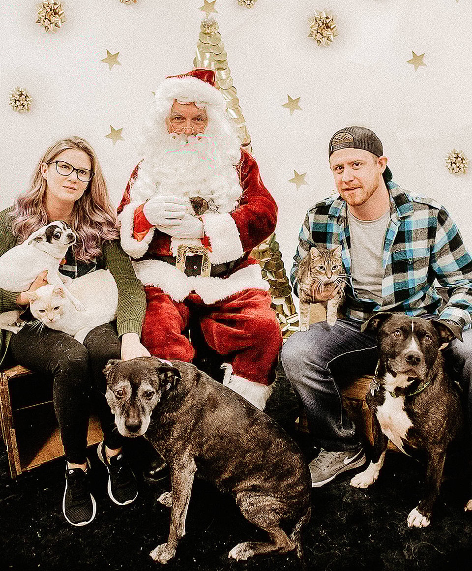 9537839_web1_LAPS-Santa-2017-046-Amy-H