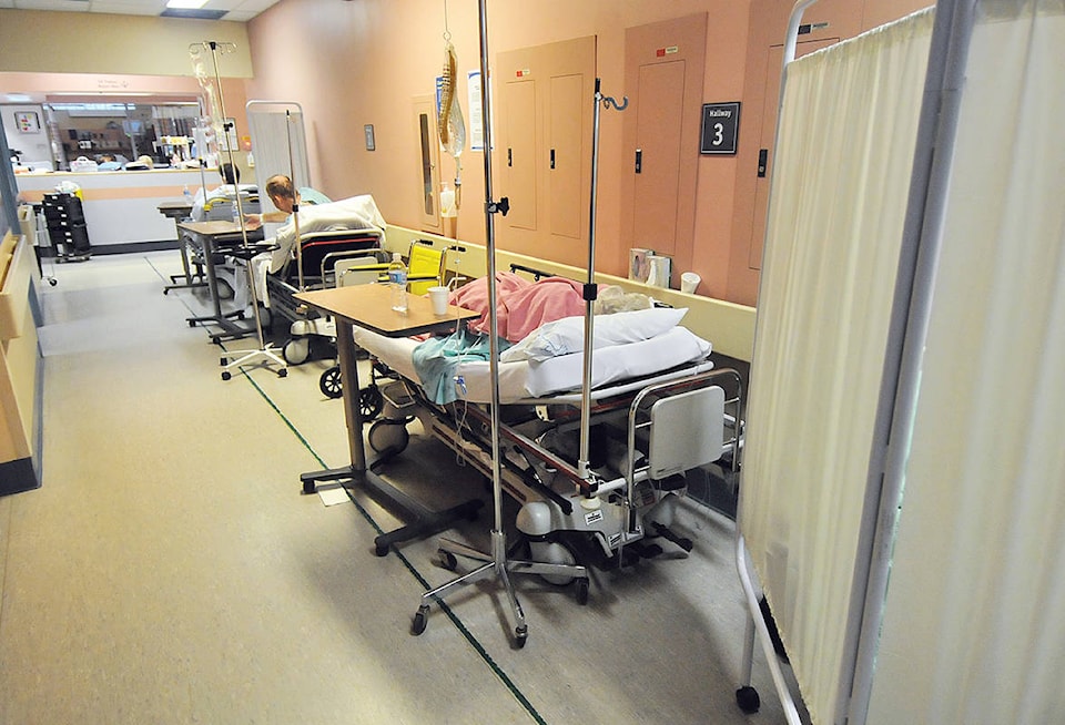 web1_Hospitcal-OvercrowdedWEB
