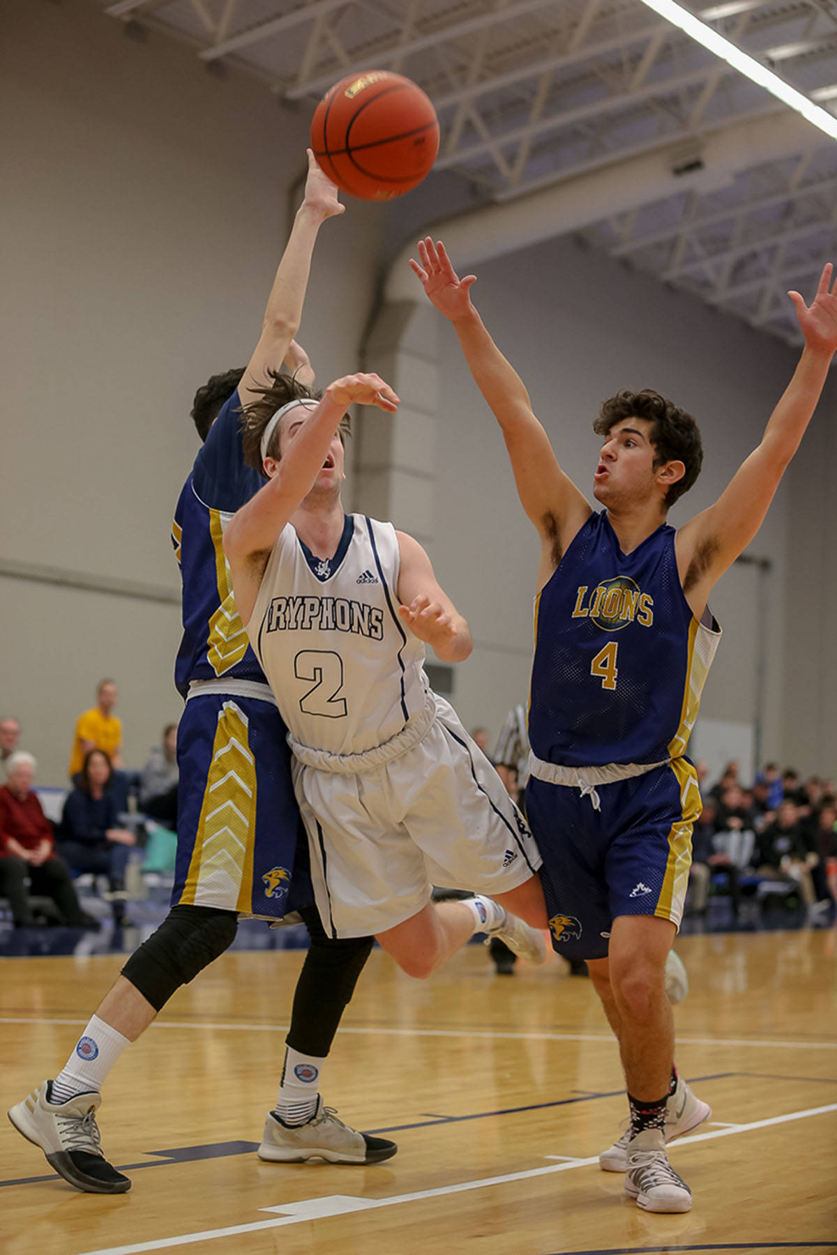 15871956_web1_190307-LAT-BoysBasketballProvincials1A_2