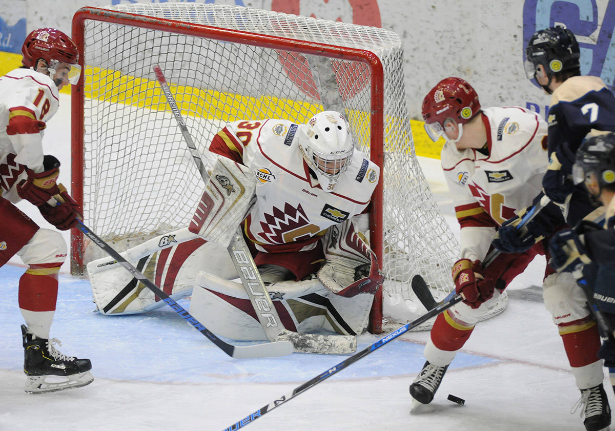 15895250_web1_Game7ChiefsRivermen3.0310