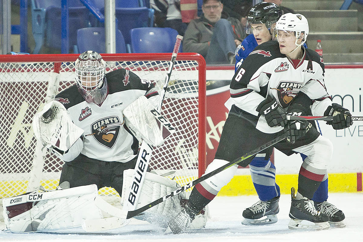 16519504_web1_copy_190423-LAT-Tendeck-goaltender-of-week