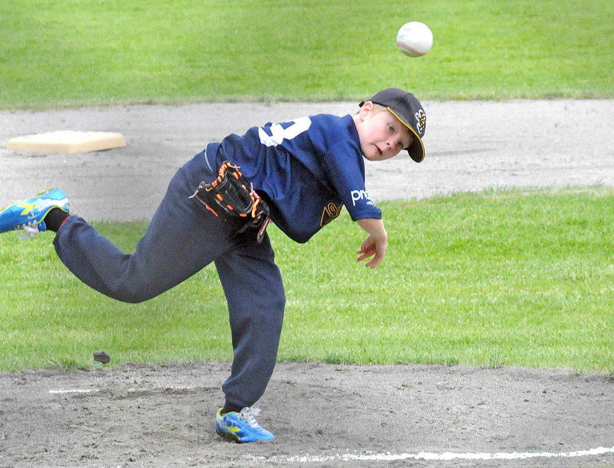 16803564_web1_190512-LAD-pink-bat-day-pitcher-Ryker-Ziola