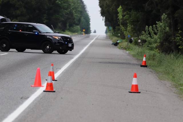 16804260_web1_180420-LAT-hwy1-closed-due-to-crash_2