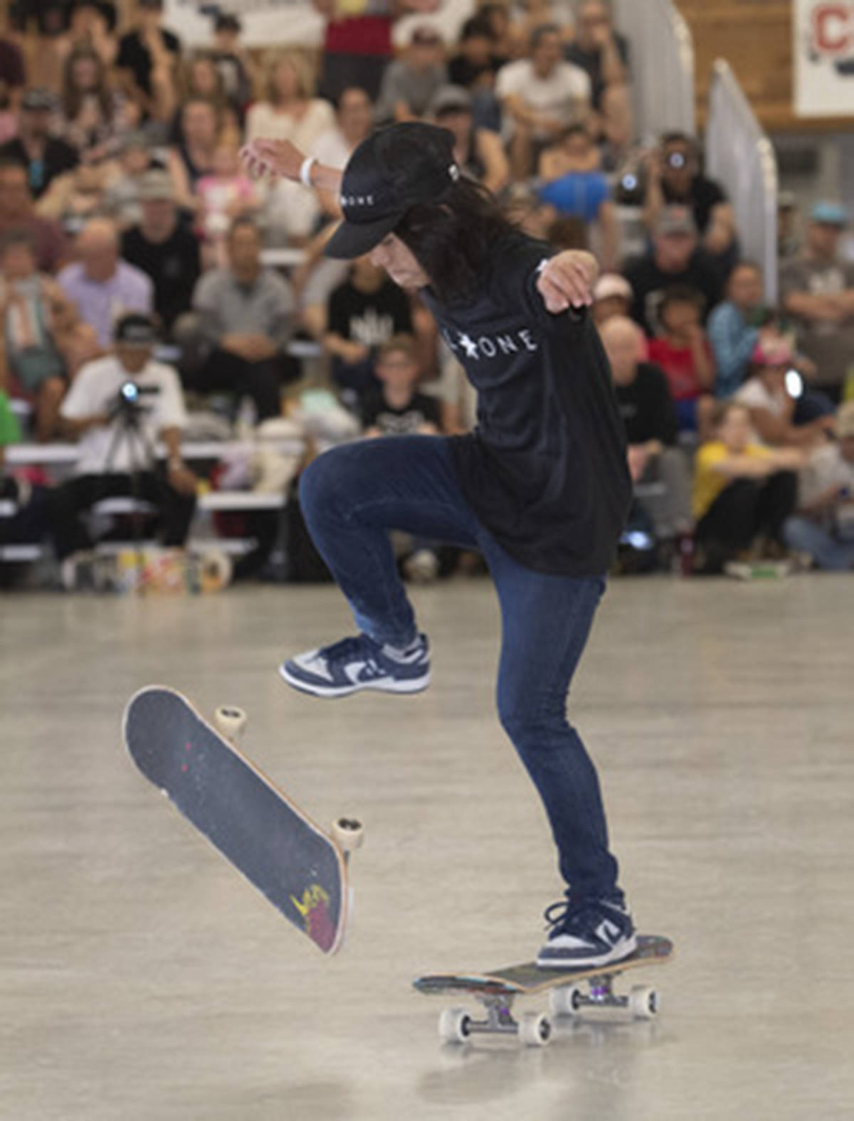 Its a game changer 15-year-old wins pro skateboarding contest on two skateboards