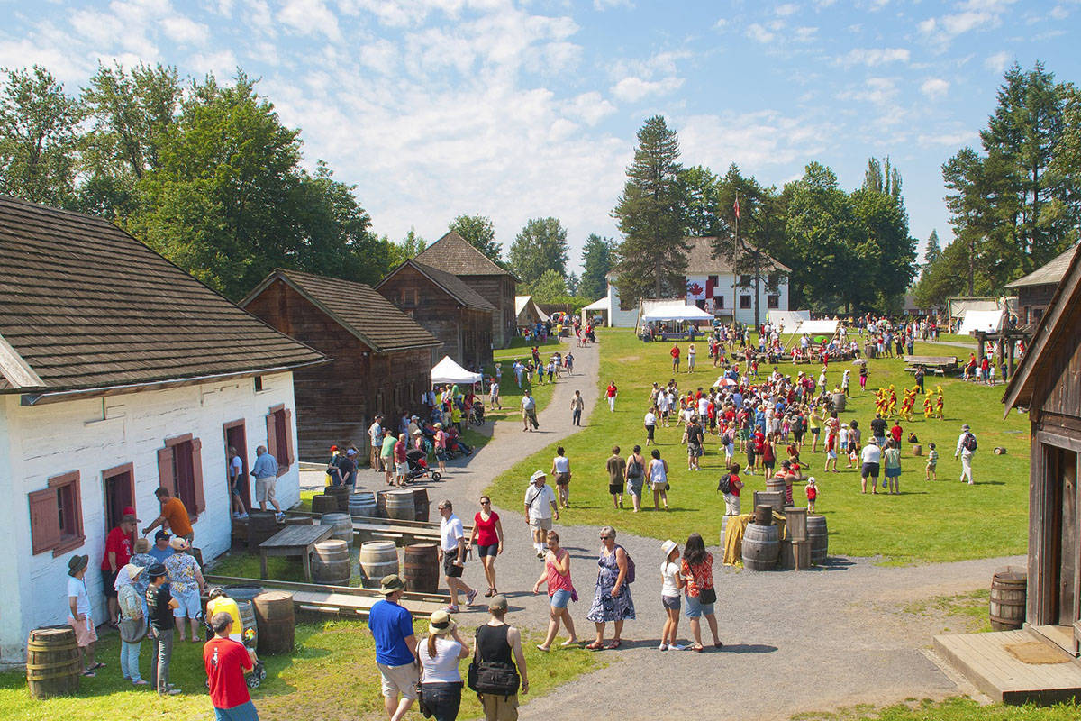 17421767_web1_Canada_Day_at_Fort_Langley_National_Historic_Site