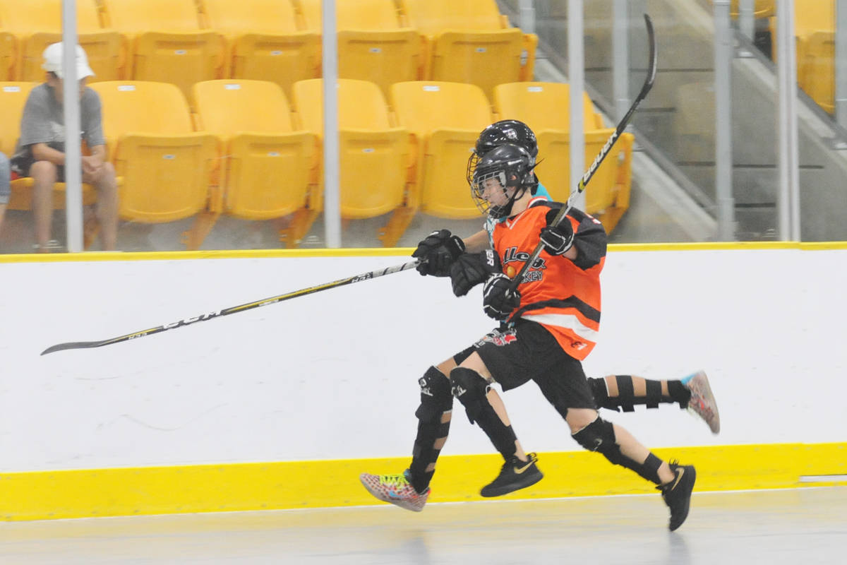 17518567_web1_190630-LAD-Ball-hockey-Victoria-vs-Valley-9