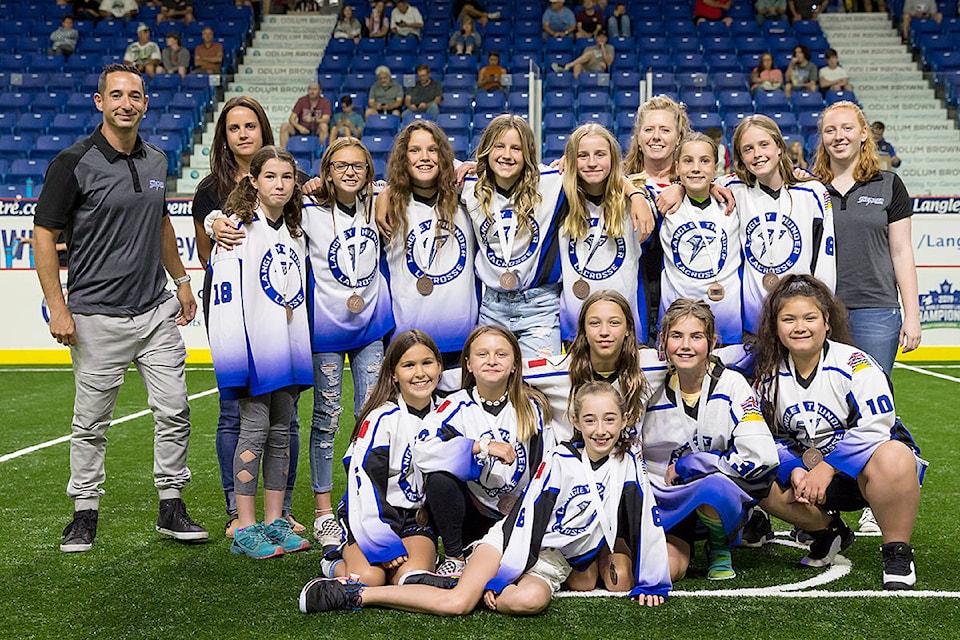 17904255_web1_190730-LAD-peewee-girls-lacrosse-medals