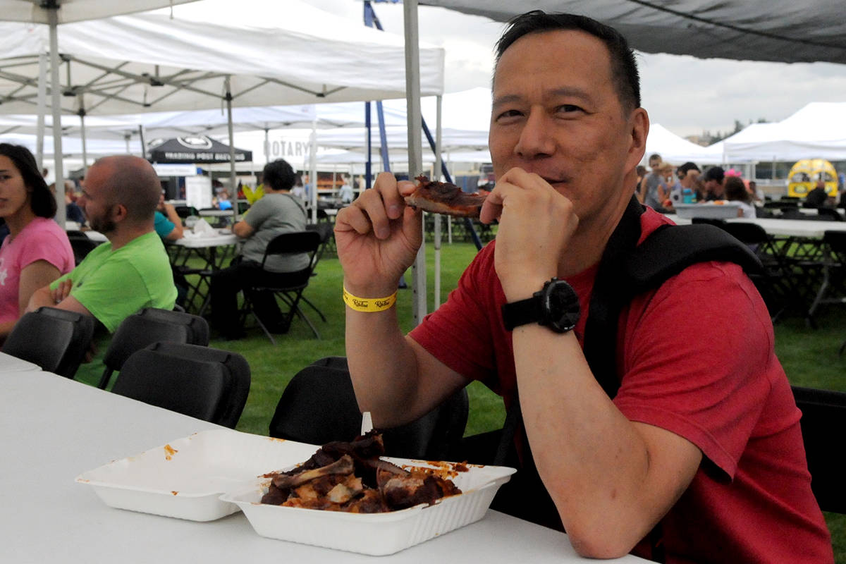 18144948_web1_RibFest5