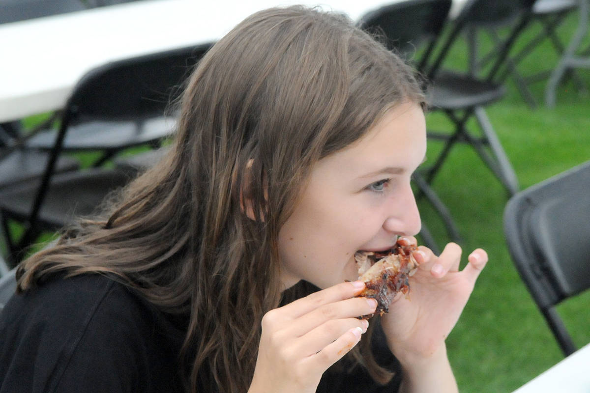 18144948_web1_RibFest6