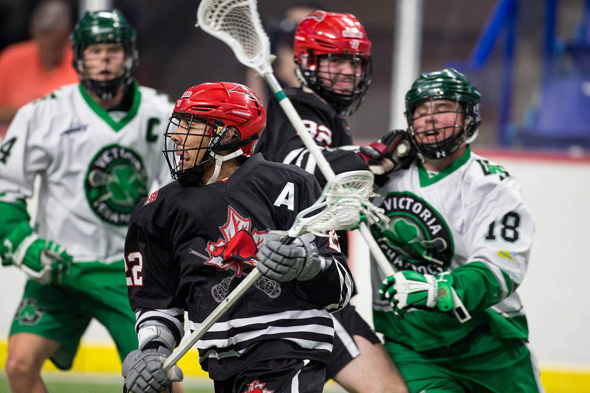 18186550_web1_190820-LAT-Shamrocks3