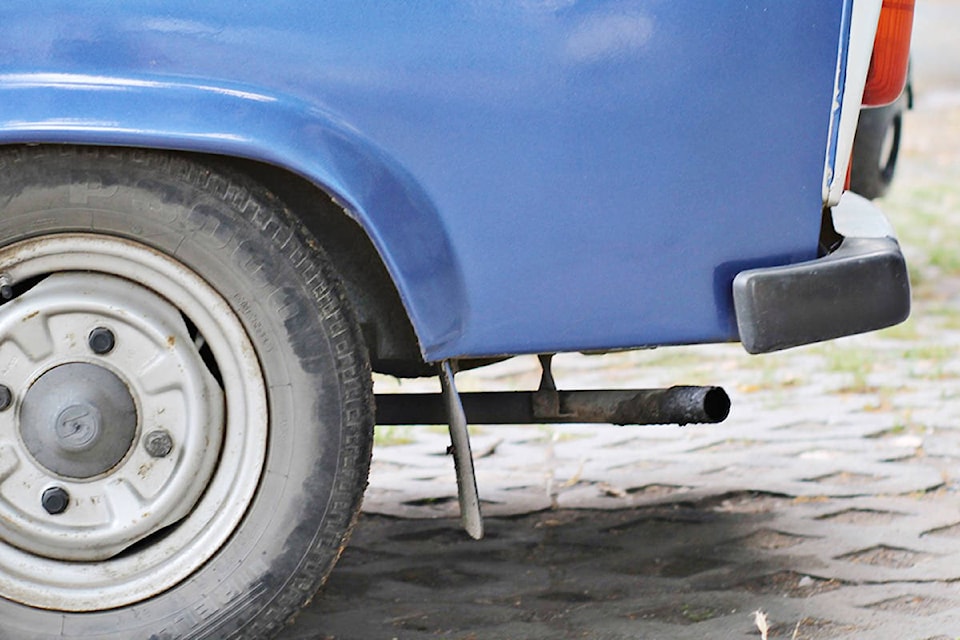 18382178_web1_tailpipe-blue-1200x800