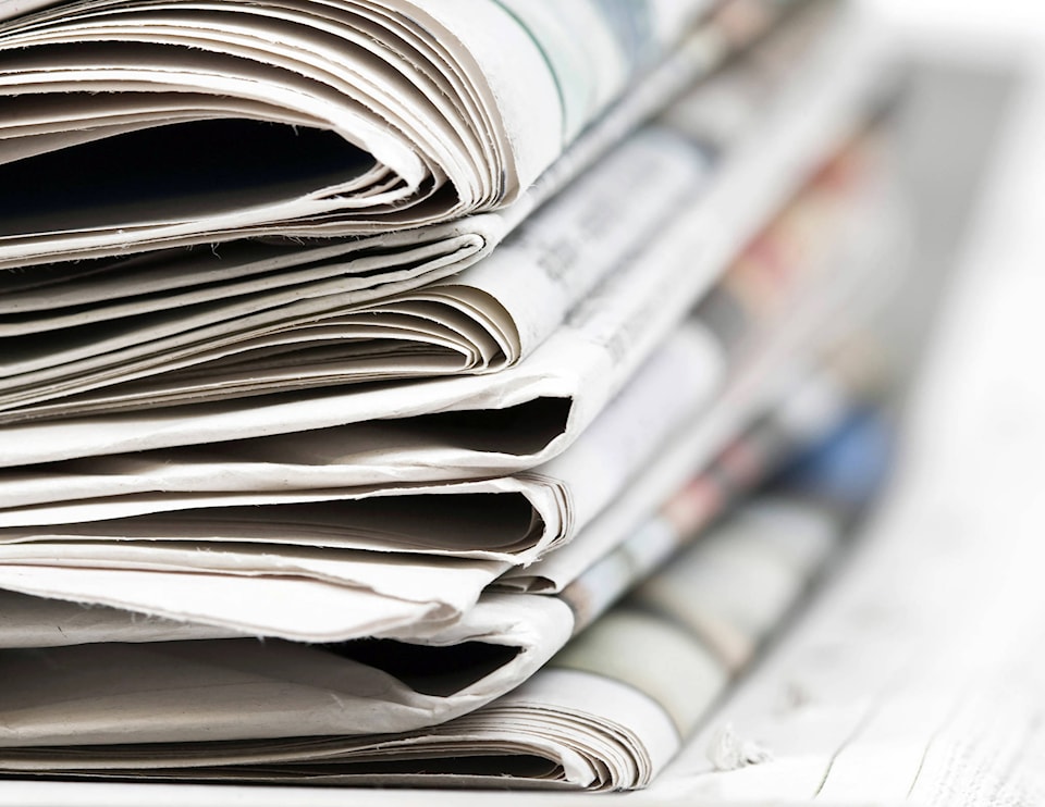 19383446_web1_newspapers