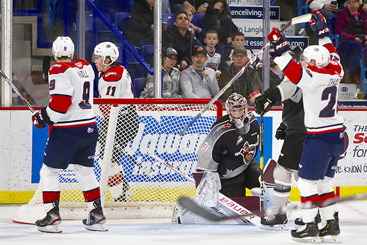 19416078_web1_Nov-17-Giants-vs-Lethbridge--6-