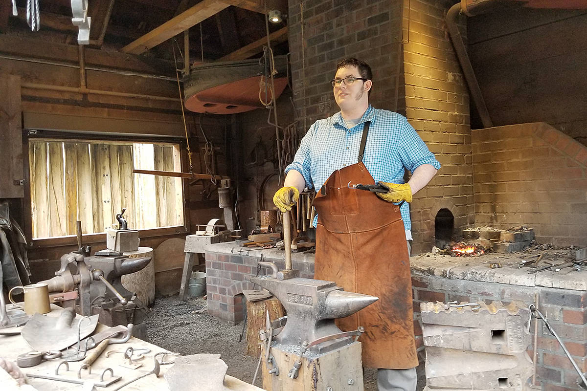 19416954_web1_copy_191118-LAD-Louis-Riel-Day-blacksmith