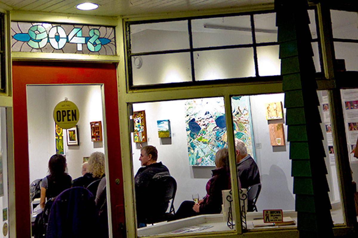 19544043_web1_OctFirstThursday0019IMG_2835-copy