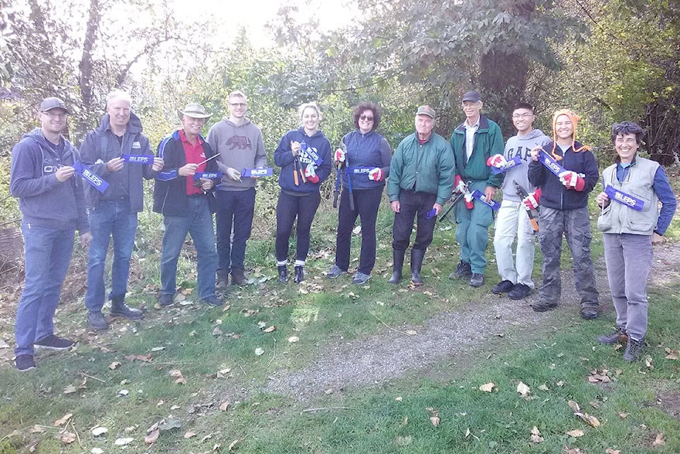 20112618_web1_LEPS-Nicomekl-River-Cleanup2