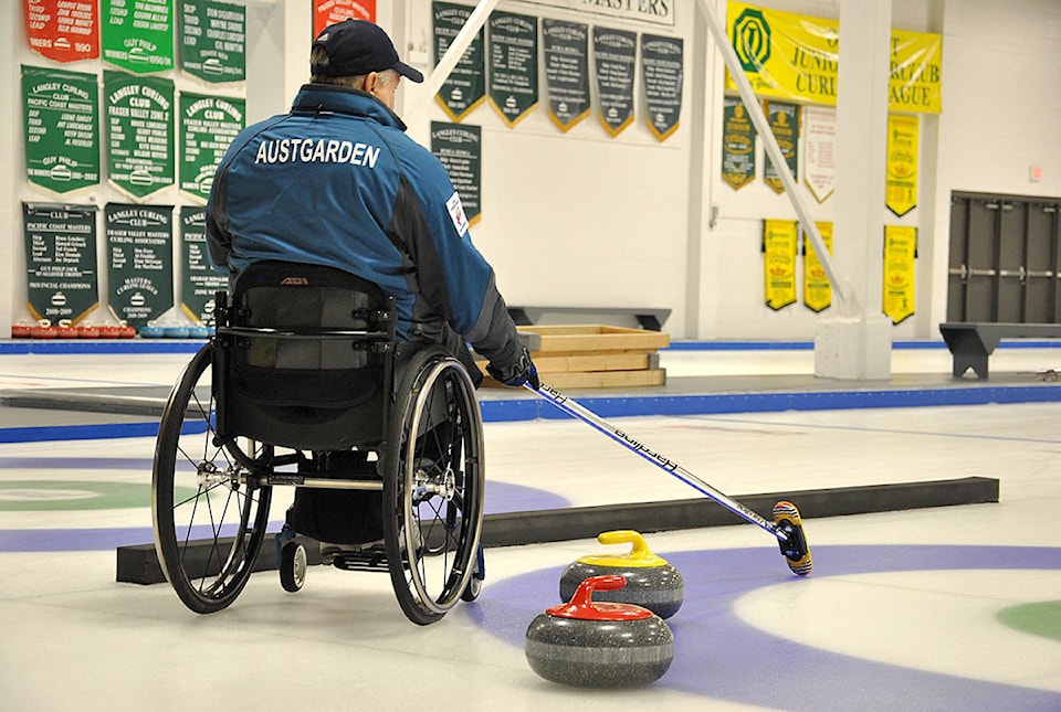 20267254_web1_200123-LAT-WheelchairCurling18