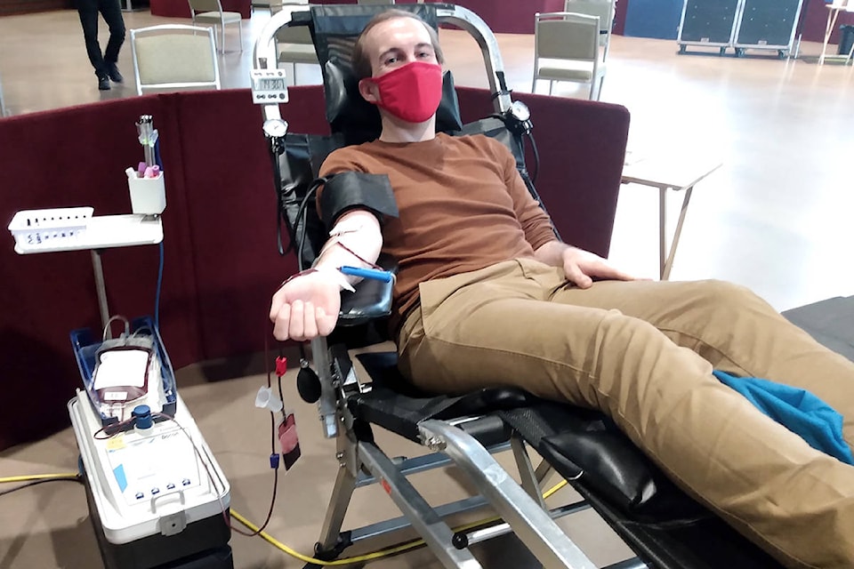 21567185_web1_200515-LAT-Blood-donations-blood_1