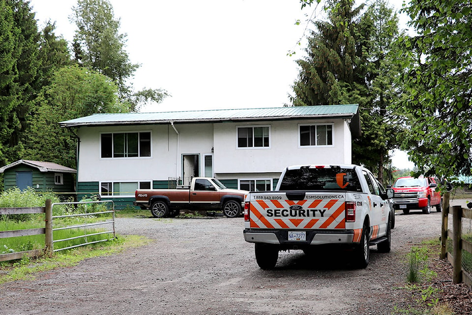 21650175_web1_200526-LAT-Vacant-Home-Fire-Langley_1