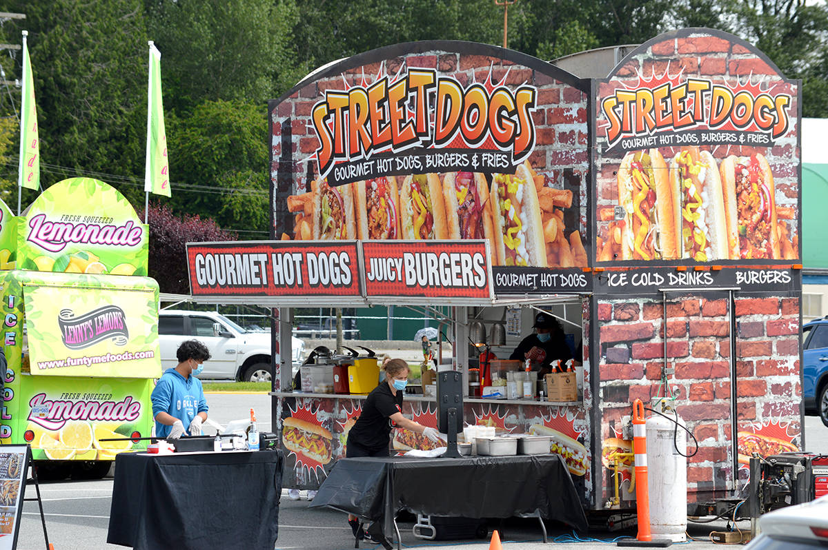 21829414_web1_200611-LAT-Food-Truck-Festival-food_19