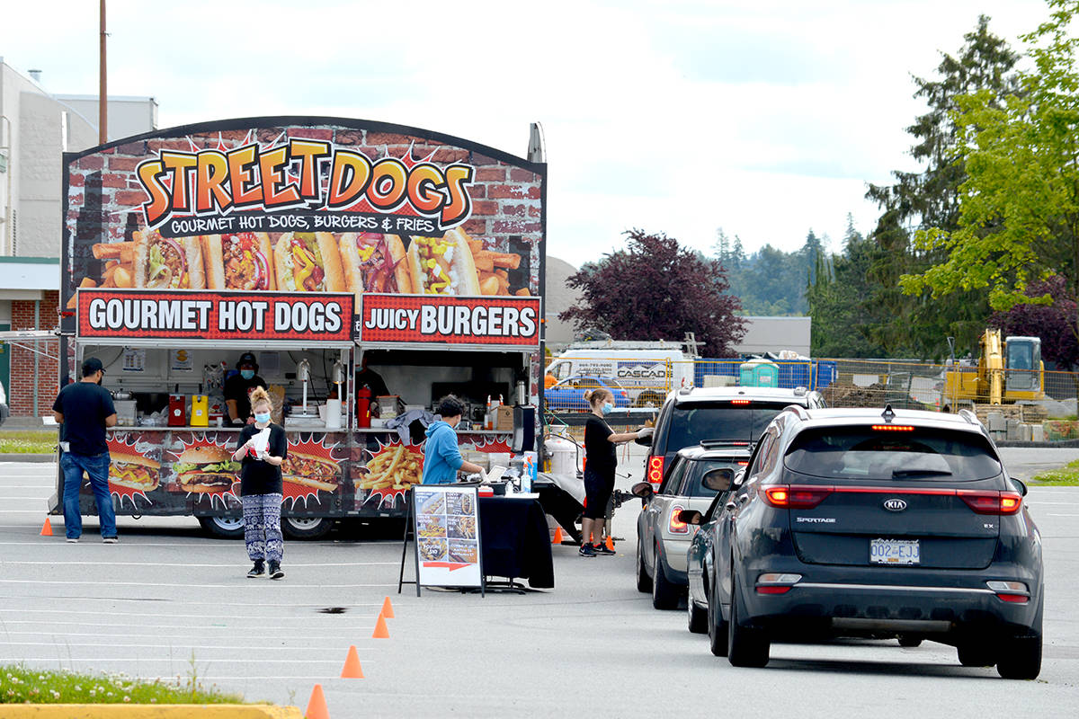 21829414_web1_200611-LAT-Food-Truck-Festival-food_4