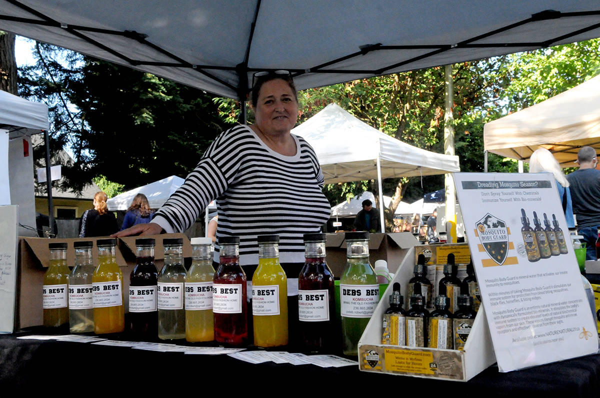 22488886_web1_200821-LAT-Fort-Langley-Farmers-market-Market_15