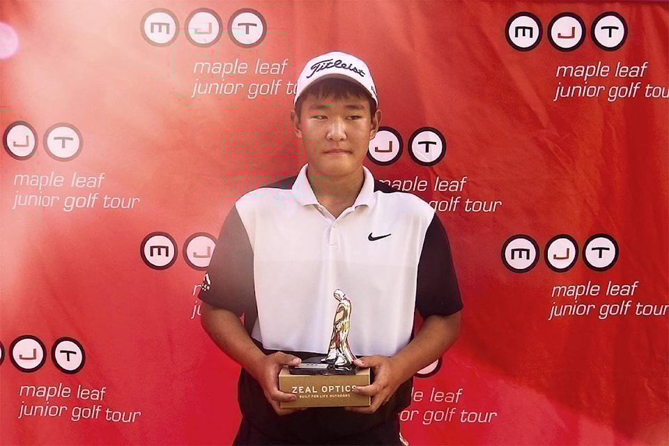 22770710_web1_200921-LAT-Im-wins-trophy_2