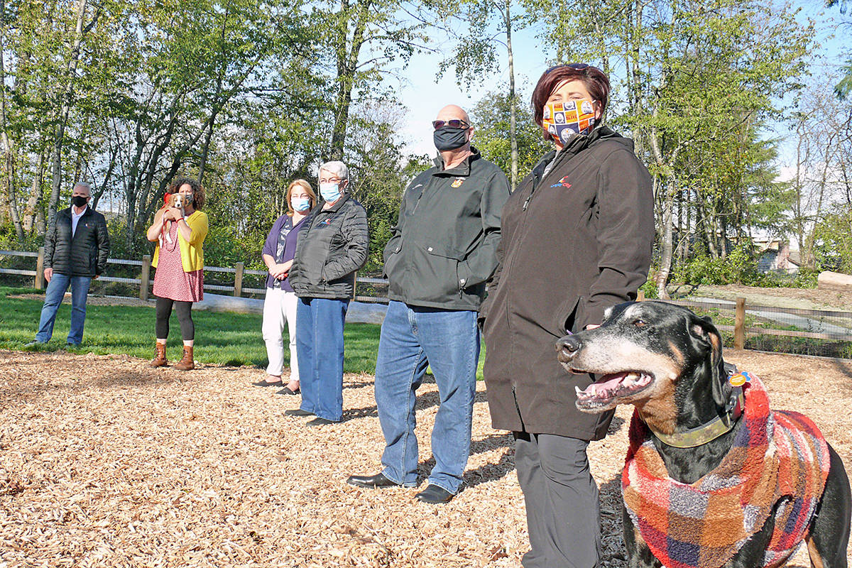 23008322_web1_201014-LAT-City-opens-off-leash-park-council_1