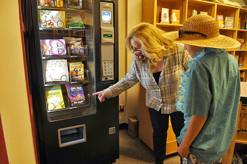 23033952_web1_copy_201016-CPL-Unsworth-book-vending-machine_3