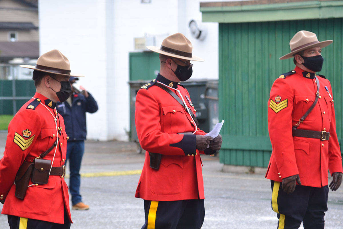 23256502_web1_201106-ALT-Aldergrove-Remembrance-Day-legion_12